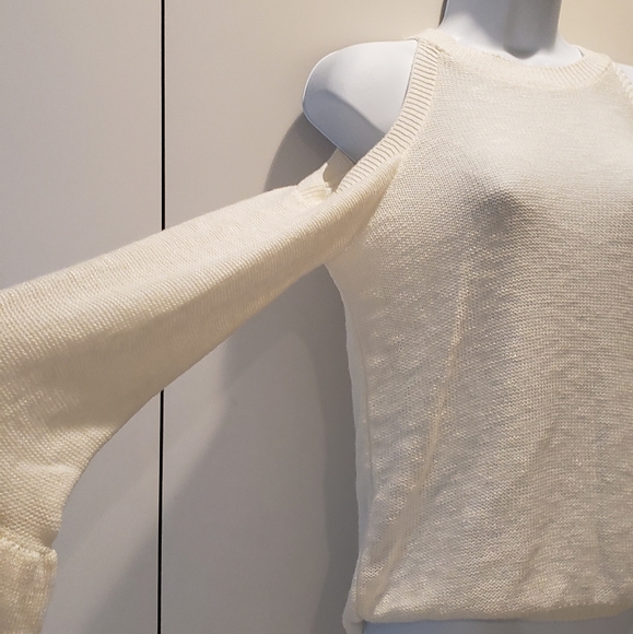 🤎 NWT Express Open Shoulder Sweater, Size S - Picture 5 of 9